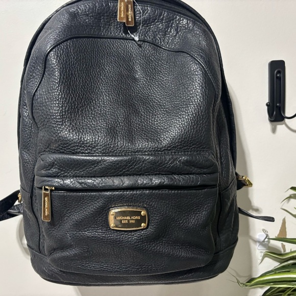 ❤️Michael Kors Large Pebbled Leather Travel Backpack - Picture 7 of 9